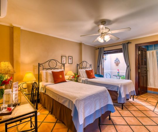 Elegante habitacion superior twin en Hotel Los Robles