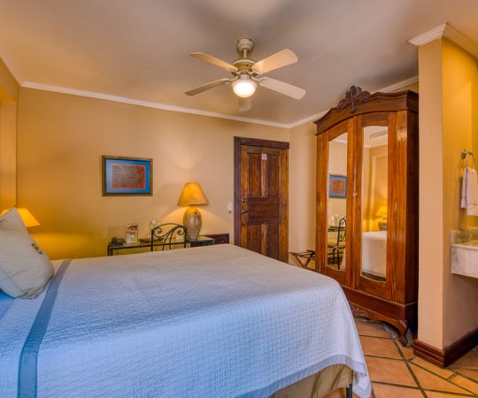 Hotel-Los-Robles-Managua-habitaciones-8