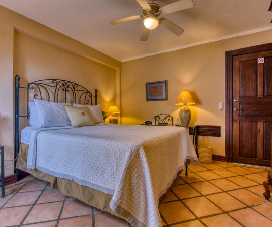 Hotel-Los-Robles-Managua-habitaciones-9